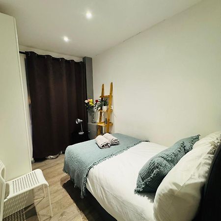 לונדון "Spacious Family, Friendly" 1 Bedroom In Kings Cross, St Pancras!!!118A מראה חיצוני תמונה